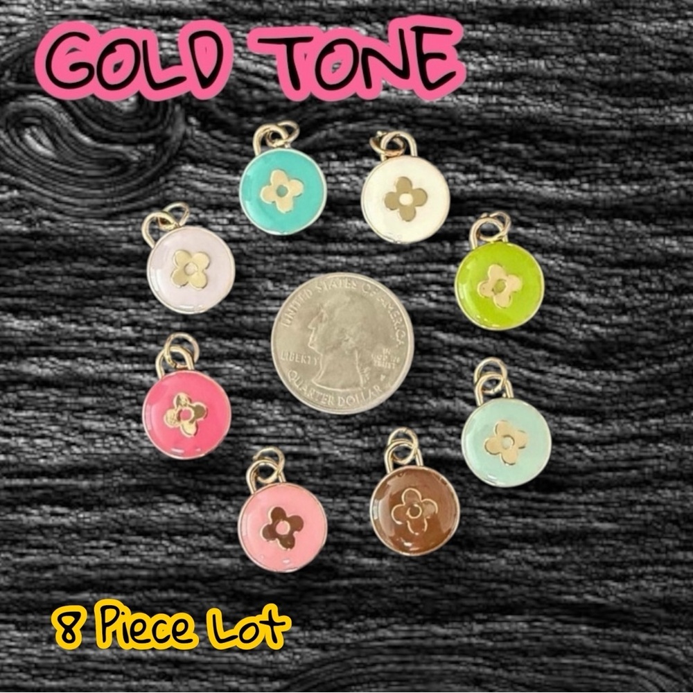 Lot of 8 Gold Tone LV Flower Clover Charm Zipper Pull Button Pendant Charms